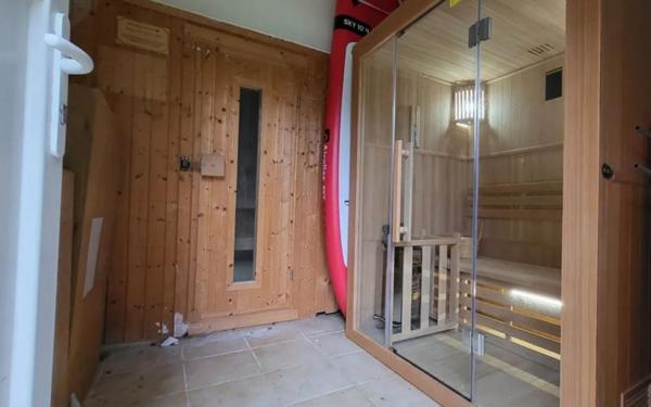 Maison à vendre    4 pièces • 290,24 m2 Charly-sur-Marne