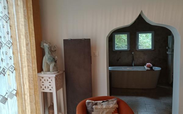 Maison à vendre    4 pièces • 290,24 m2 Charly-sur-Marne