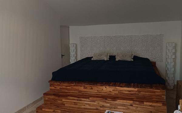 Maison à vendre    4 pièces • 290,24 m2 Charly-sur-Marne