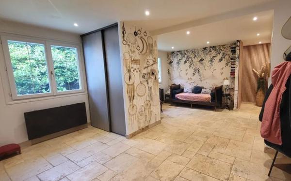 Maison à vendre    4 pièces • 290,24 m2 Charly-sur-Marne