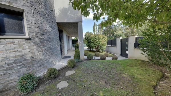 Maison contemporaine Bry sur Marne - environ 212m²