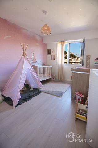 Appartement 3 pièces : 2 chambres 70m² : rénové