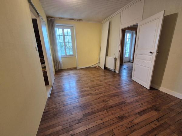 MAISON DE BOURG (96 m2 habitable) dans le Morbihan  (15 min de Lorient - 10 min de Plouay - 5 min de Pont Scorff - 25 min de la mer)