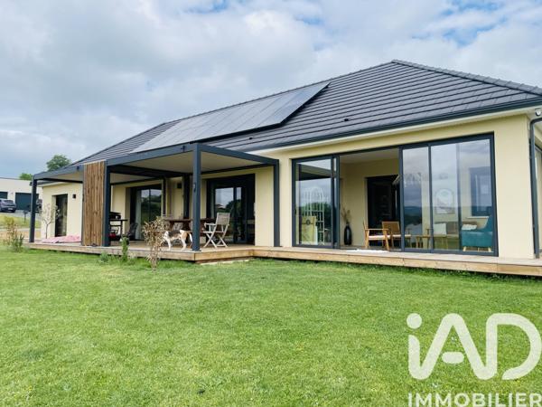 Maison à vendre 6 pièces 173 m² Saint-Pantaléon-de-Larche