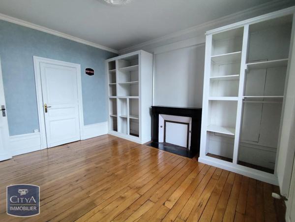 Appartement à louer 4 pièces 113.33m²