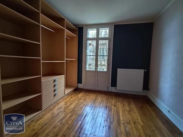 Appartement à louer 4 pièces 113.33m²