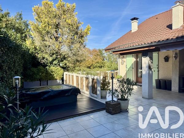 Maison à vendre 4 pièces 212 m² Saint-Julien-en-Genevois
