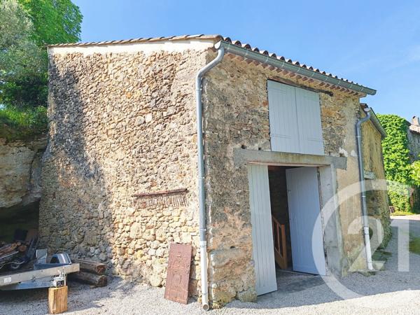 Maison à vendre  4 pièces - 136,17 m 2   PIERRERUE  - 04