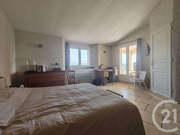 Maison à vendre  4 pièces - 136,17 m 2   PIERRERUE  - 04