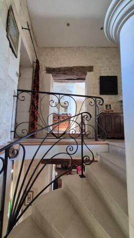 Maison de prestige à Saintes 12 pièces