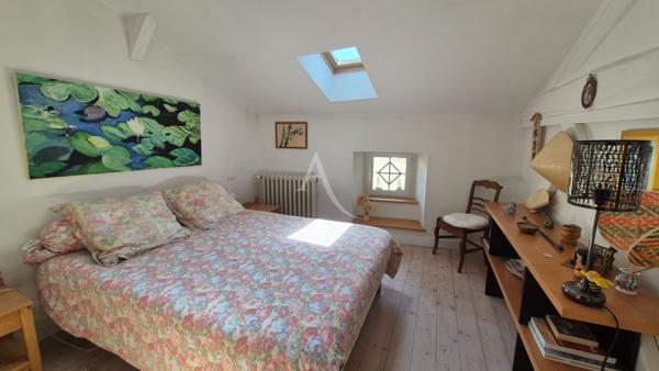Maison de prestige à Saintes 12 pièces