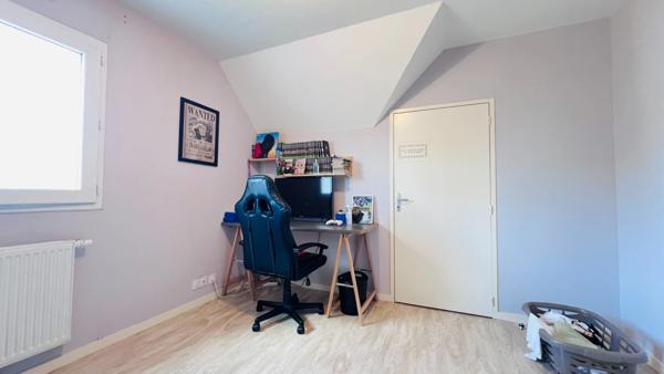 Finistère (29) – BRIEC À vendre : Maison contemporaine de 107 m² habitables (126 m² utiles) sur un terrain de 434 m² – 2 places de stationnement