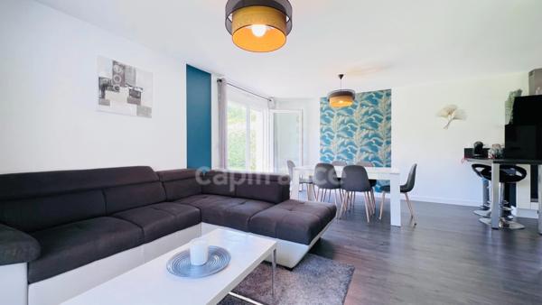 Finistère (29) – BRIEC À vendre : Maison contemporaine de 107 m² habitables (126 m² utiles) sur un terrain de 434 m² – 2 places de stationnement