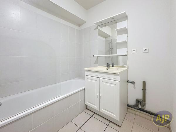 Vente appartement Pons : 59 900 € - AJP Immobilier Pons