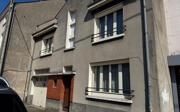 Maison à vendre    5 pièces •  Fleury-les-Aubrais