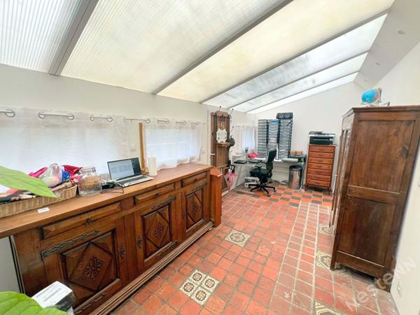 CHAUMONT EN VEXIN Maison de 75 m² avec dépendance attenante et communicante de 50 m² au sol (+ combles aménageables) sur 1500 m² de terrain