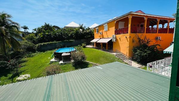 EN EXCLUSIVITE - A VENDRE - VILLA MULTIFONCTIONNELLE AU COEUR D'UN QUARTIER RECHERCHE A SAINTE ANNE