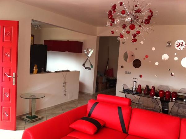 EN EXCLUSIVITE - A VENDRE - VILLA MULTIFONCTIONNELLE AU COEUR D'UN QUARTIER RECHERCHE A SAINTE ANNE