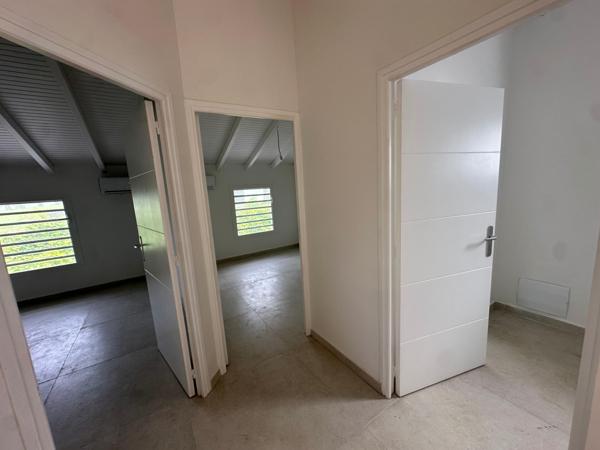 BAISSE DE PRIX !! A LOUER JOLIES VILLAS NEUVES T4 OU T5 EN DUPLEX A VERNOU PETIT BOURG