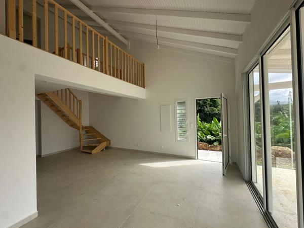 BAISSE DE PRIX !! A LOUER JOLIES VILLAS NEUVES T4 OU T5 EN DUPLEX A VERNOU PETIT BOURG