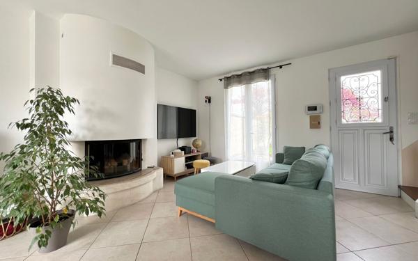 Maison à vendre    6 pièces • 107 m2 Noiseau