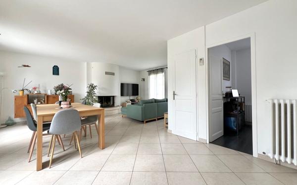 Maison à vendre    6 pièces • 107 m2 Noiseau