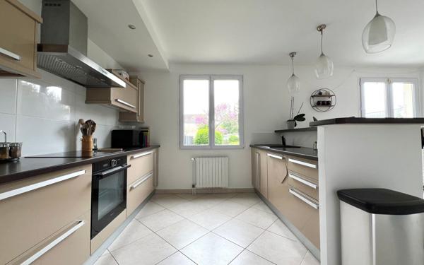 Maison à vendre    6 pièces • 107 m2 Noiseau