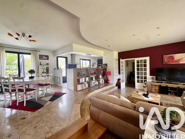 Maison à vendre 8 pièces 187 m² Tiercé