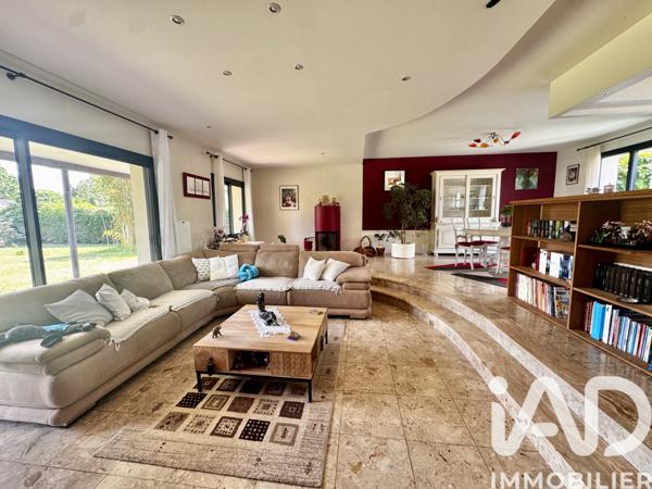 Maison à vendre 8 pièces 187 m² Tiercé