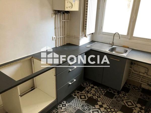 Location Appartement 3 pièces 72.7 m² - 69 A 77 RUE DES CARMES Rouen 76000