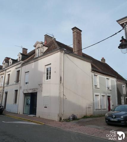 Bureau - Vendu - 70 m² - SAINT-COSME-EN-VAIRAIS | The Door Man