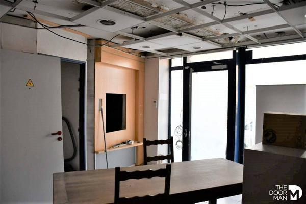Bureau - Vendu - 70 m² - SAINT-COSME-EN-VAIRAIS | The Door Man
