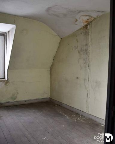 Bureau - Vendu - 70 m² - SAINT-COSME-EN-VAIRAIS | The Door Man