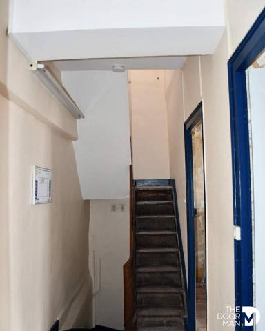 Bureau - Vendu - 70 m² - SAINT-COSME-EN-VAIRAIS | The Door Man