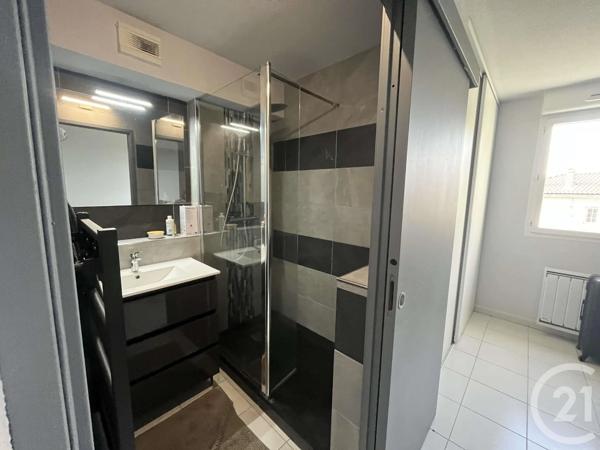 Appartement T2 à vendre  2 pièces - 41,20 m 2   CARBONNE  - 31