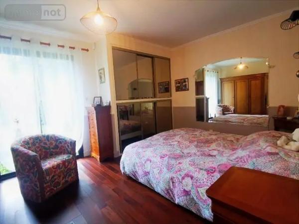 Achat - Maison Saint-Berthevin 53940 11 pièces 280 m 2 3490 m 2