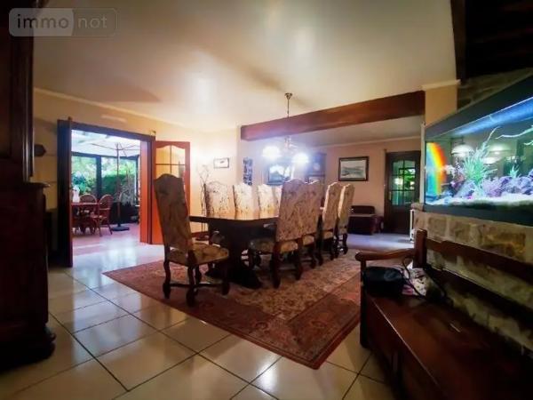 Achat - Maison Saint-Berthevin 53940 11 pièces 280 m 2 3490 m 2