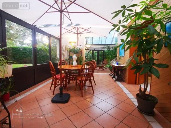 Achat - Maison Saint-Berthevin 53940 11 pièces 280 m 2 3490 m 2
