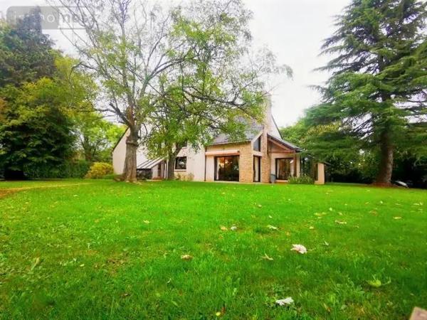 Achat - Maison Saint-Berthevin 53940 11 pièces 280 m 2 3490 m 2