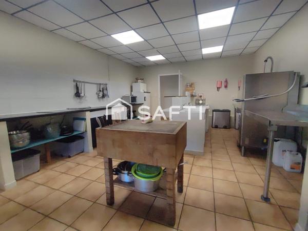 Longère pour location saisonnière, 8 chambres, piscine