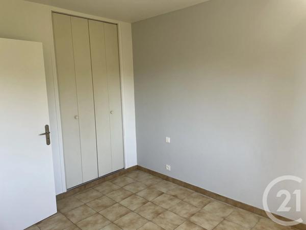 Appartement F3 à vendre  3 pièces - 67,86 m 2   PEZENAS  - 34