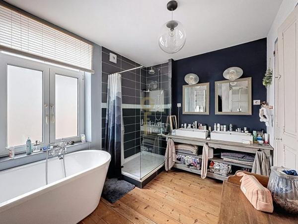 Maison mitoyenne 2 côtés Marcq-en-Baroeul 170 m²