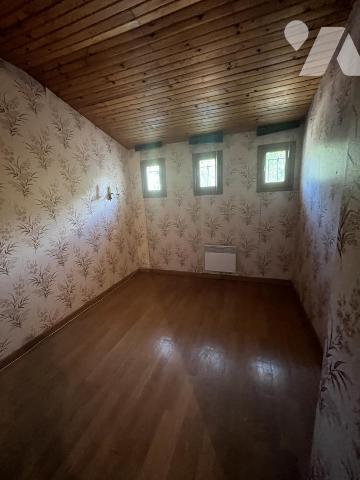 MAISON AVEC PISCINE à SAILLANS