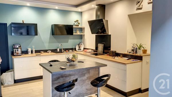 Maison à vendre  8 pièces - 194 m2 TONNAY CHARENTE - 17