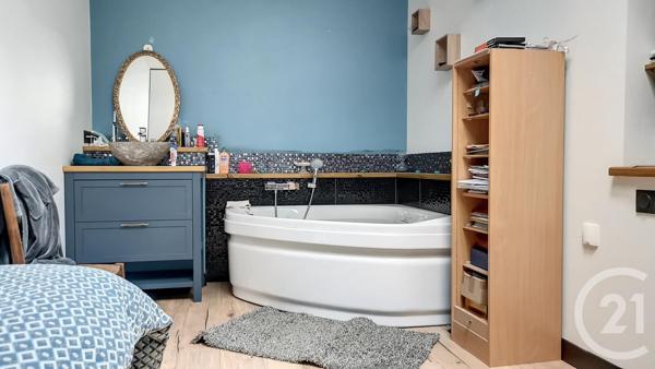 Maison à vendre  8 pièces - 194 m2 TONNAY CHARENTE - 17