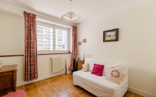 Appartement à vendre    5 pièces • 104,33 m2 Lyon 6