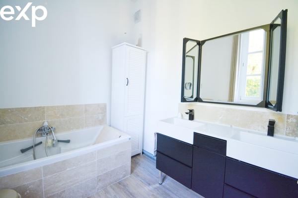 Exceptionnel proche de Bordeaux-Demeure familiale rénovée  avec Piscine et Parc