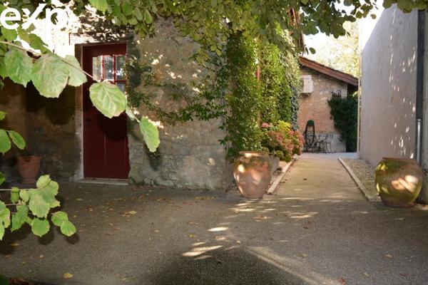 Exceptionnel proche de Bordeaux-Demeure familiale rénovée  avec Piscine et Parc