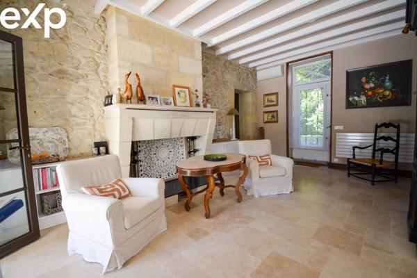 Exceptionnel proche de Bordeaux-Demeure familiale rénovée  avec Piscine et Parc