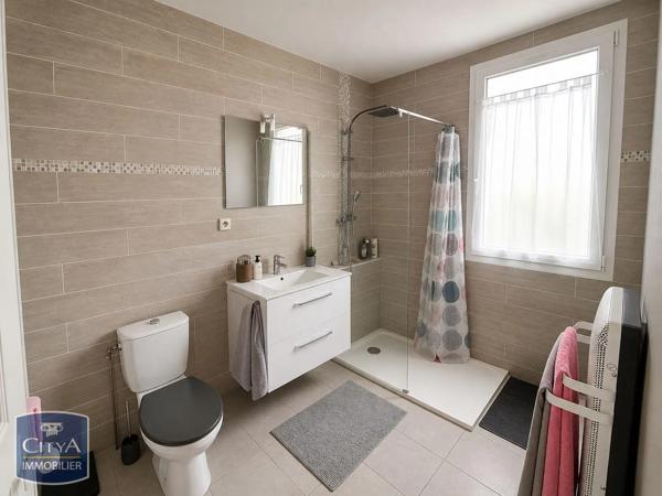 Maison à louer 4 pièces 109.29m² Cholet (49300)